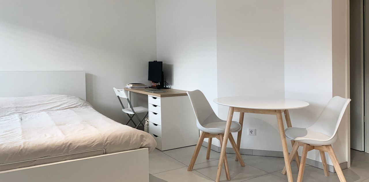 https://api-production-test.easy-serveur55.com/stored-photo/0ad55a64-7b0d-11e9-8606-0cc47a9452c2/_65b0d1a889a350_65006602[.jpg]