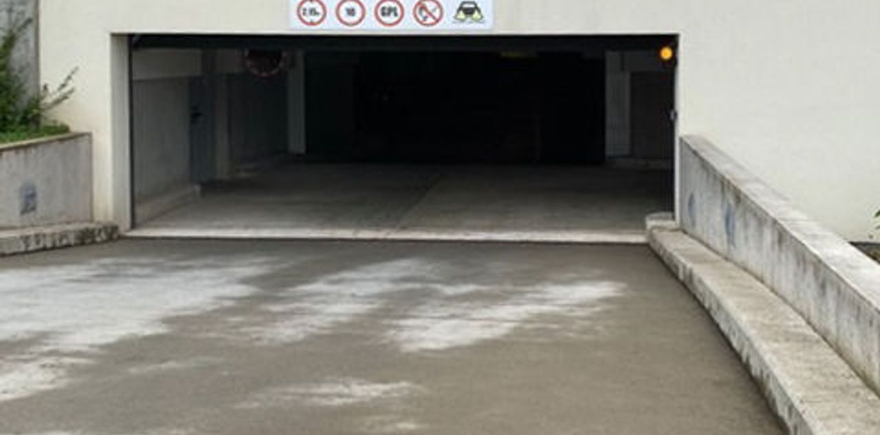 https://api-production-test.easy-serveur55.com/stored-photo/0ad55a64-7b0d-11e9-8606-0cc47a9452c2/_65e98034920058_66084929[.JPG]